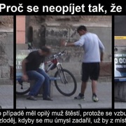 Mladík usnul na zastávce MHD, vzbudil se již "očesaný"