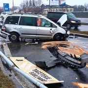 Pozor, dopravní nehoda komplikuje dopravu v Plzni na Rondelu
