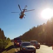 Provoz na dálnici D5 omezilo přistání vrtulníku