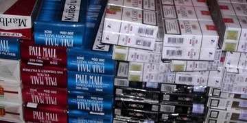Zloděj obral čerpací stanice o neuvěřitelných 70 kartonů cigaret