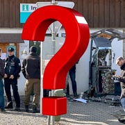 Kdo byli muži, kteří vyhodili do vzduchu bankomat?