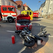 Střet motocyklu s osobním vozidlem