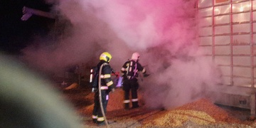 Požár zemědělského stroje - vyčíslená škoda se pohybuje v řádech milionů korun