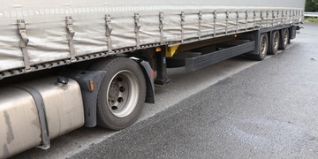 Zloděj si za cíl vybral kamiony na odpočívadle