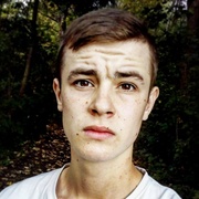 Já už budu hodný dědečku," tvrdí vnouček, co dědu okradl o 150.000