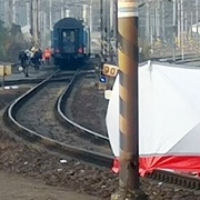 Muž vstoupil do kolejiště přímo před přijíždějící rychlík