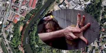 Pokus znásilnění a loupež v Plzni v Doudlevcích