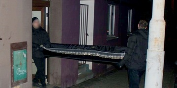 Koronerka potvrdila smrt ženy, ta ale v rakvi ožila