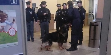 Další hlášený bombový útok na všechna Hlavní nádraží