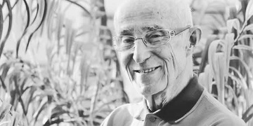 "Sbohem doktore!" záchranáři se loučí se skutečným veteránem záchranné služby