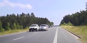 Další bezohledný řidič ohrozil několik lidí