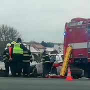 Hromadná srážka šesti aut