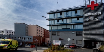 Policie šetří smrt ženy v plzeňské nemocnici