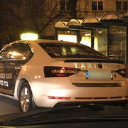 Taxikář převážel drogy
