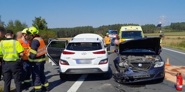 Při další dnešní dopravní nehodě byly zraněny i tři děti