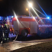 Dům dle všeho začal hořet od lednice