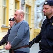 Kvůli údajnému požadavku na homosexuální sex se pokusil o vraždu