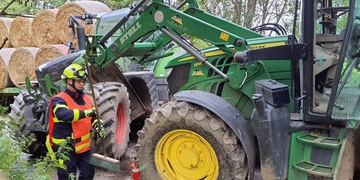 Kuriózní nehoda traktorů