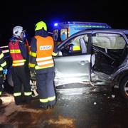 Nehoda u Rokycan uzavřel dálnici D5 v obou směrech