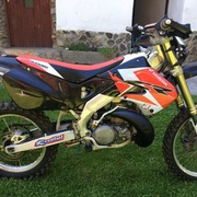 Pomozte mi prosím, ukradli mi tuto motorku