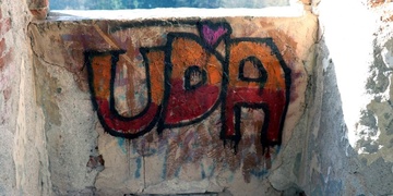 Neznámý vandal "vyzdobil" vyhlídku a loretu