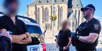 Agresor na náměstí Republiky napadl patnáctiletého chlapce