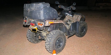 Opilí po mejdanu vyrazili se čtyřkolkou