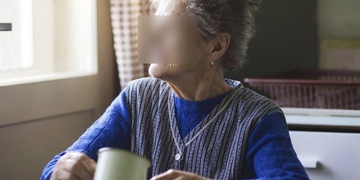 V Doubravce podvedli 84letou babičku