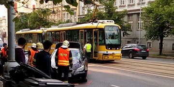 Srážka auta s tramvají