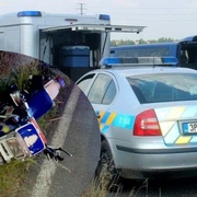J. N. ve rvačce zabil motorkáře A. M., přesto je stále na svobodě