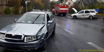 Muž nedal přednost a nakonec sám skončil v péči záchranářů