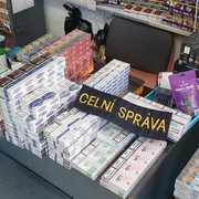 Na tržnici proběhla razie celníků