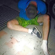 Tatínek s více než čtyřmi promile "hlídal" malé děti