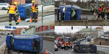 Kuriózní dopravní nehoda u Nového divadla