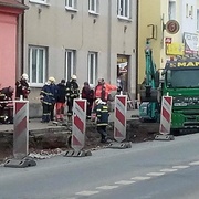 Únik plynu uzavřel silnici