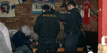 Bary a hospody na Doubravce zažily policejní razii