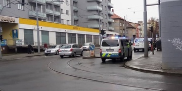 Sražená malá holčička