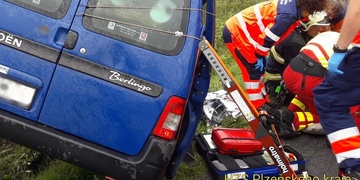 Silnici na Merklín uzavřela nehoda