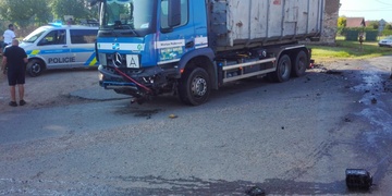 Čelní střet s nákladním vozem řidička nemohla přežít