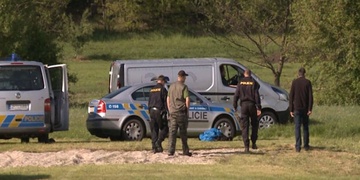 Tragická nehoda parašutisty, muž na místě zemřel