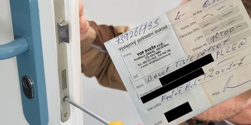 POZOR: Podvodníci s bezpečnostními zámky v Plzni