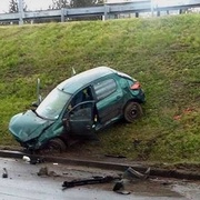 Vozidlo s oslavencem pod Rondelem vyletělo ze silnice