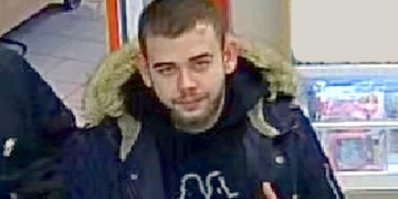 Nepoznáte tohoto muže?