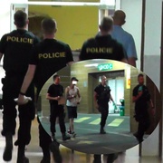 Pobodání v Chrástu: Napadli mu dcery, tak vzal na obranu mačetu!