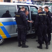 Cizinec s více než třemi promile usnul v křižovatce