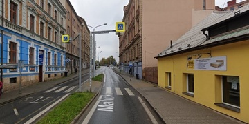 Řidič srazil školačku a z místa ujel