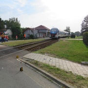 Po střetu s vlakem řidič ujel