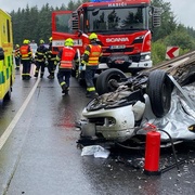 Tragická dopravní nehoda, zemřela žena i dítě