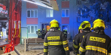 Požár v bytovém domě šetří kriminalisté