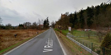 Před Radčicemi auto srazilo chodce